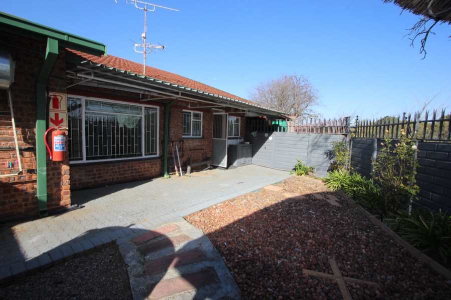 To Let 2 Bedroom Property for Rent in Dagbreek Free State